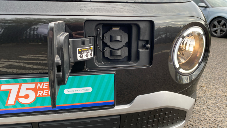 Hyundai INSTER 85kW 01 49kWh 5dr Auto Electric Hatchback